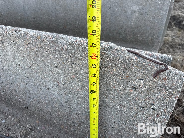 8'-concrete-feed-bunks-image-16