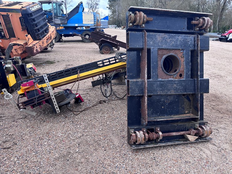 #2571-•-portable-welder-with-boom-arm-|-for-parts/repairs-image-2