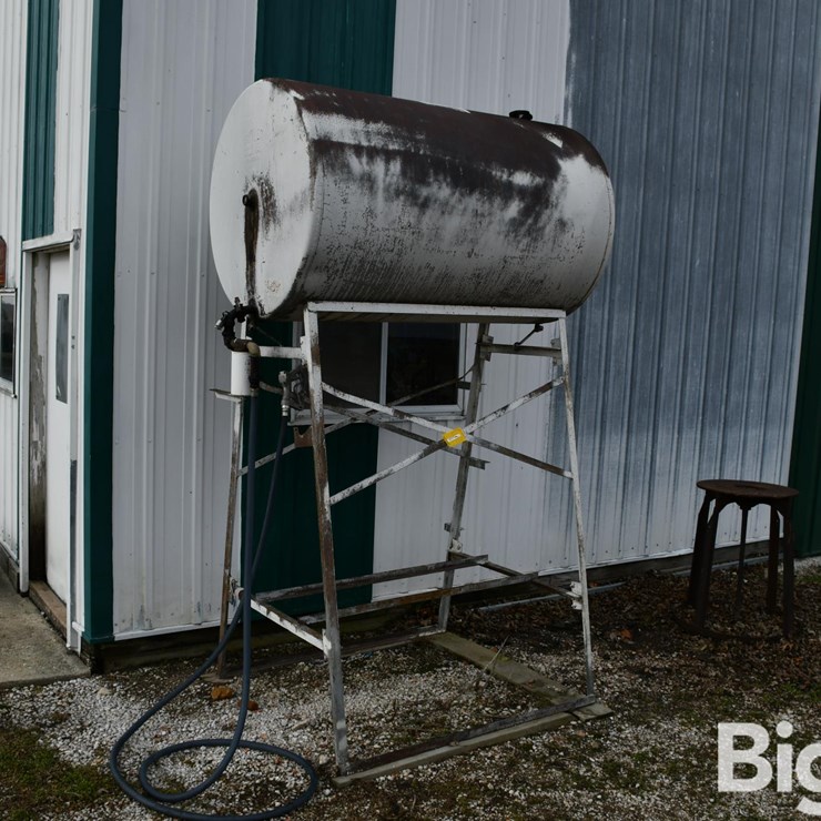 Butler 250-Gallon Fuel Tank On Stand