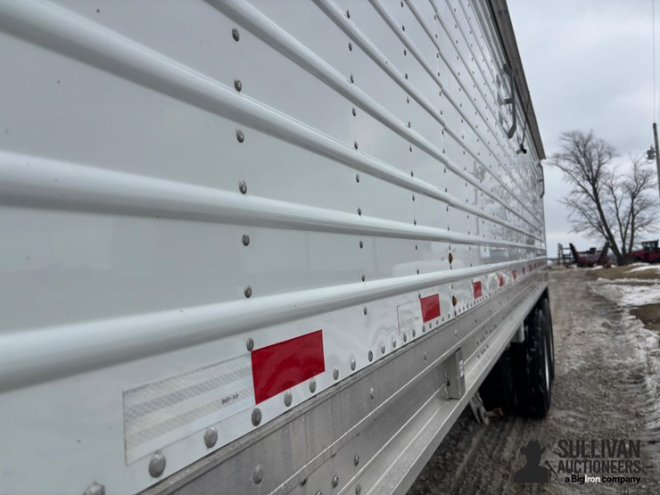 2015-stoughton-ahv-401t-ar-a-image-19