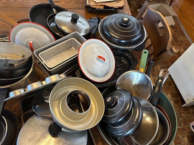 misc.-pots-&-pans-image-7