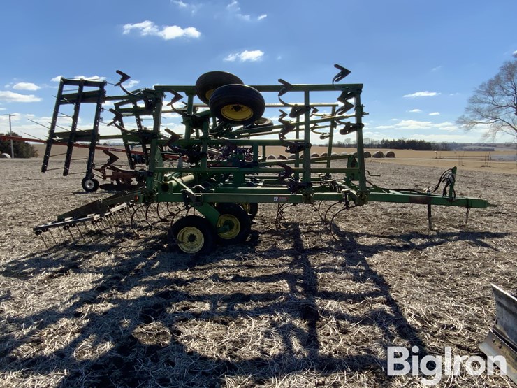 john-deere-24-image-5