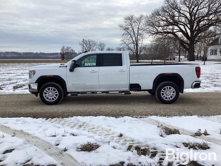 2022-gmc-sierra-3500-image-8