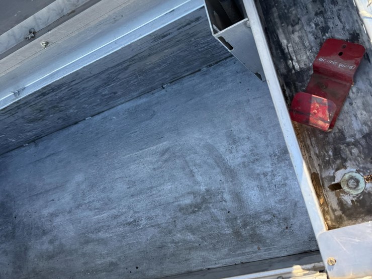 weatherguard-aluminum-toolbox-image-10