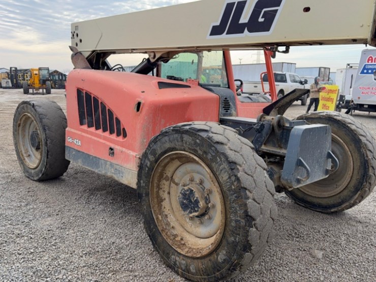 2012-jlg-g6-42a-image-7