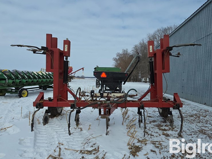 9-knife-anhydrous-applicator-image-6