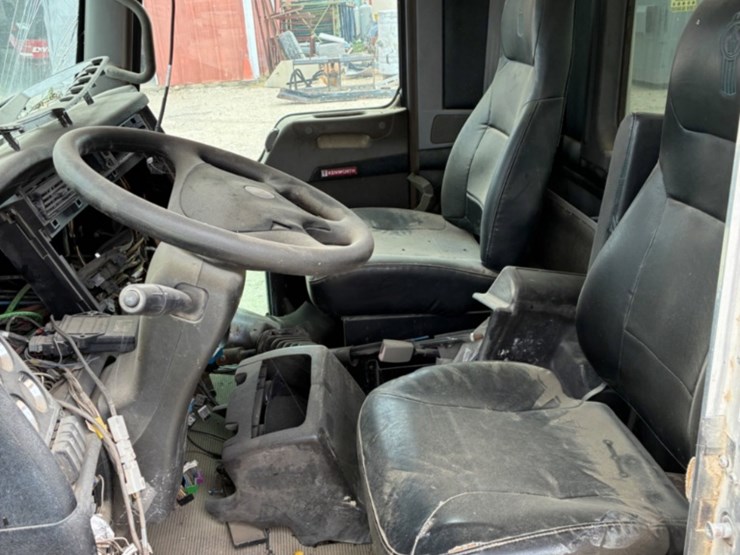 kenworth-t800-image-5