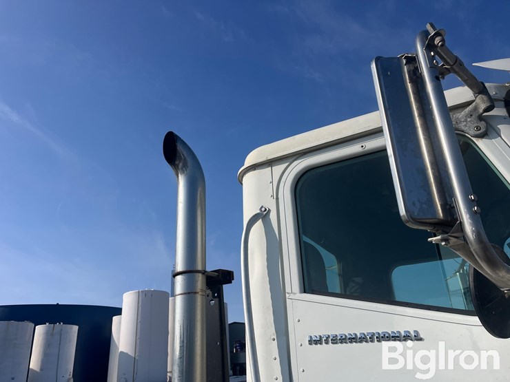 2002-international-9100-image-15