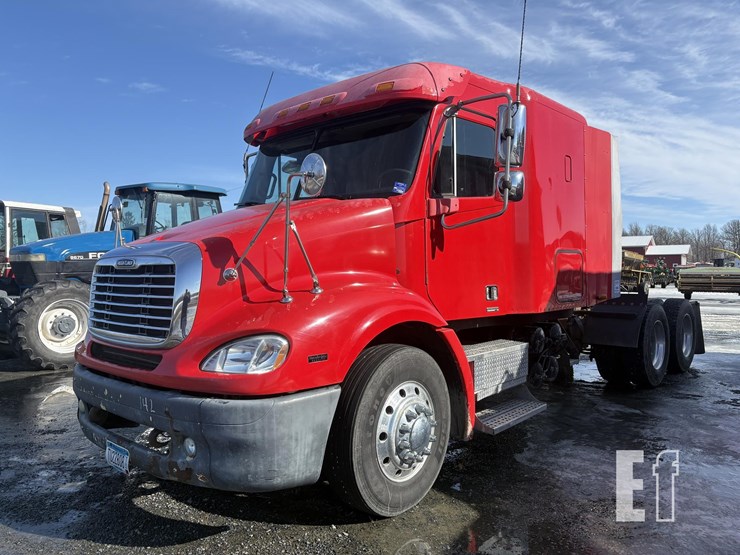 2004-freightliner-columbia-112-image-1