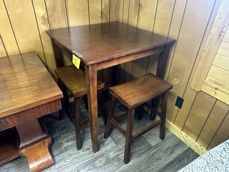 dining-table-&-stools-image-3