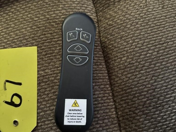 electric-powerlift-chair-image-4