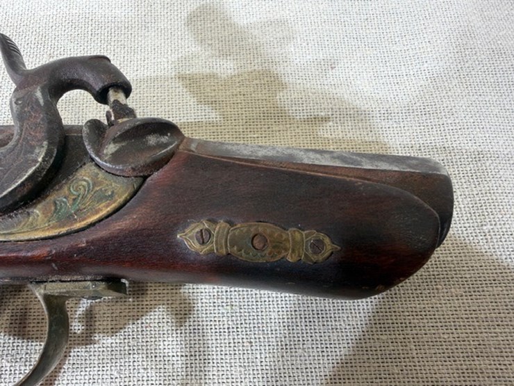 #200-•-pair-of-derringer-pistols-image-17