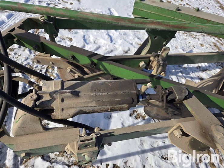 john-deere-4-bottom-plow-image-10
