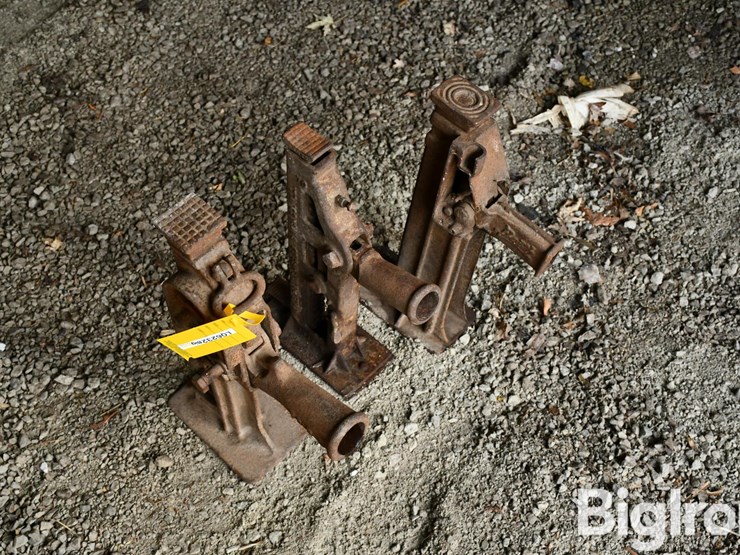 antique-jacks-image-3