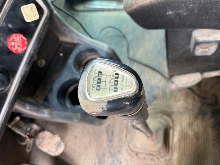 2009-kenworth-t800-image-9