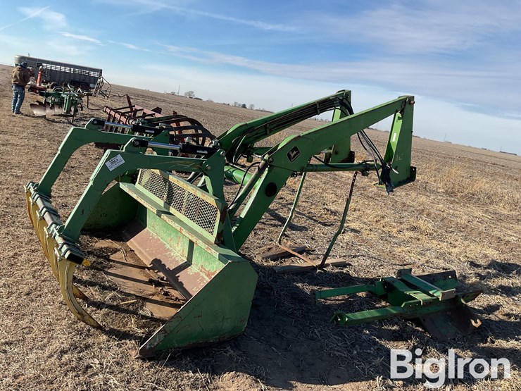 john-deere-158-image-9