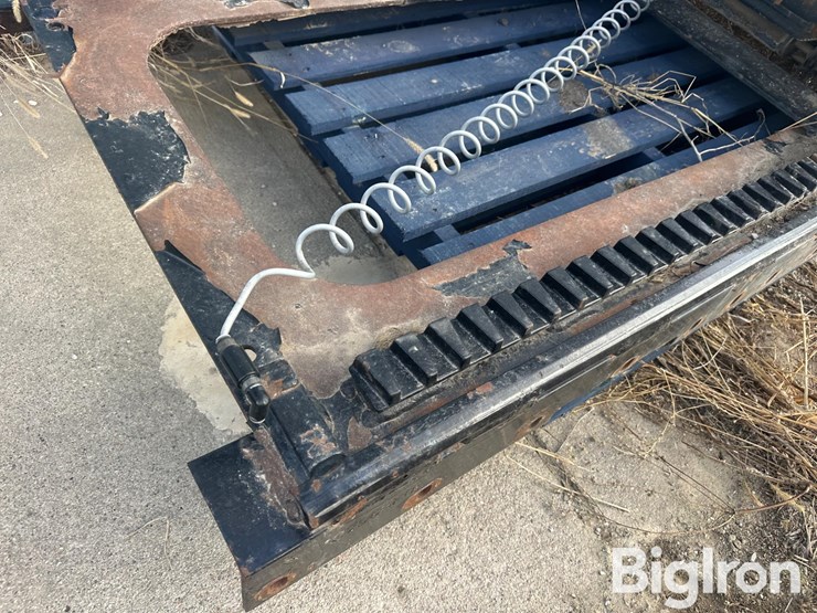 peterbilt-389-image-14