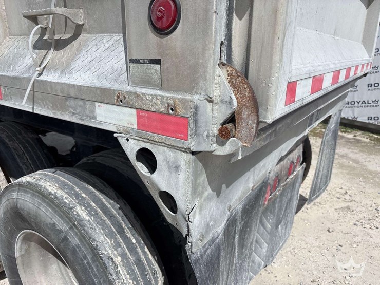 2006-axle-end-dump-image-13