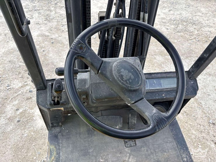 yale-glc030a-2,500lb-propane-foklift-image-18