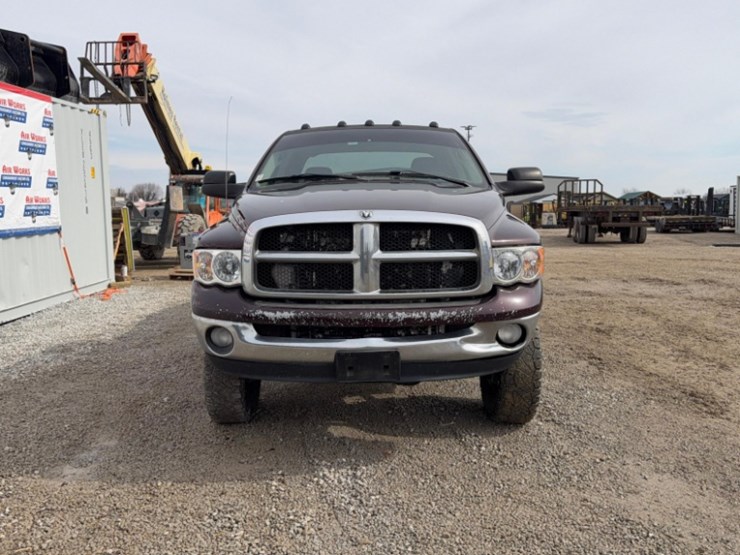 2004-dodge-ram-3500-image-2