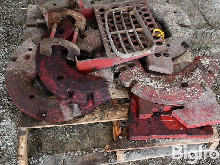 pallet-of-farm-support-image-11