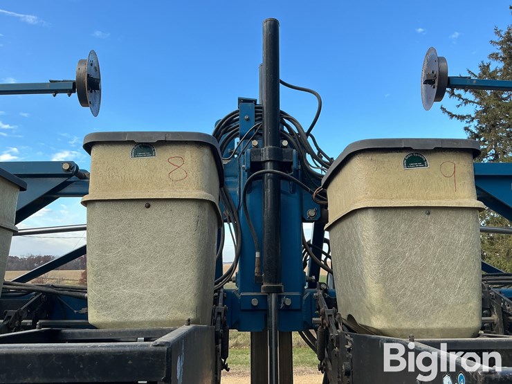 kinze-2600-image-19