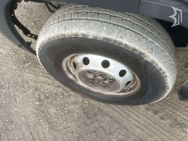 2016-ram-promaster-2500-image-13