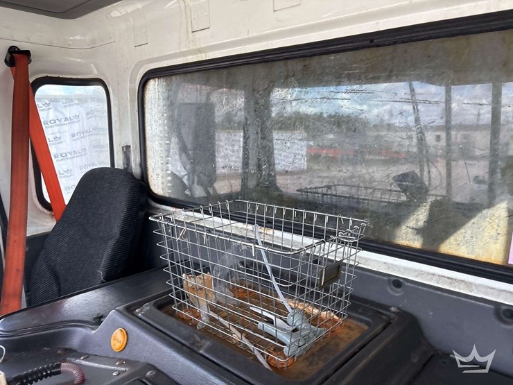 2017-autocar-xpeditor-image-25