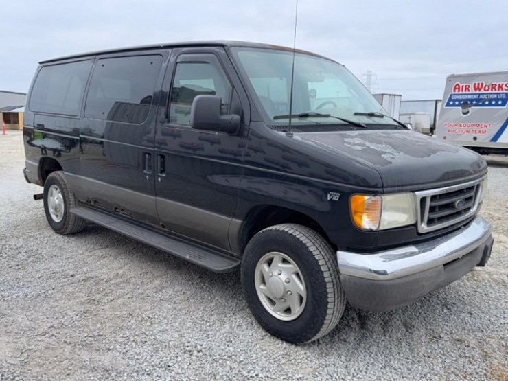 2003-ford-e350-image-13