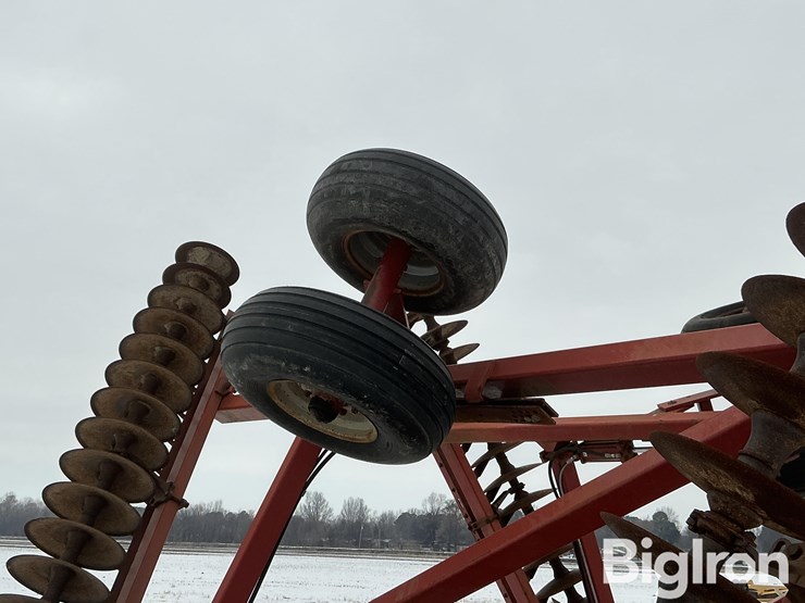 case-ih-3950-image-18