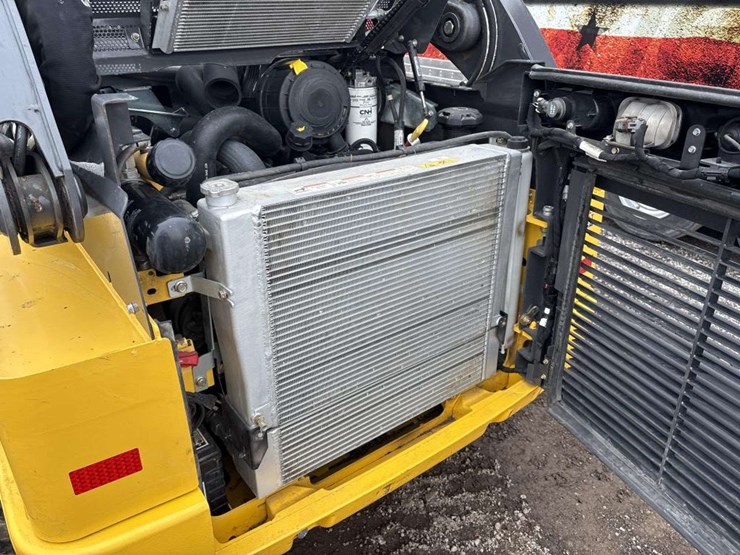 2024-new-holland-c337-image-14