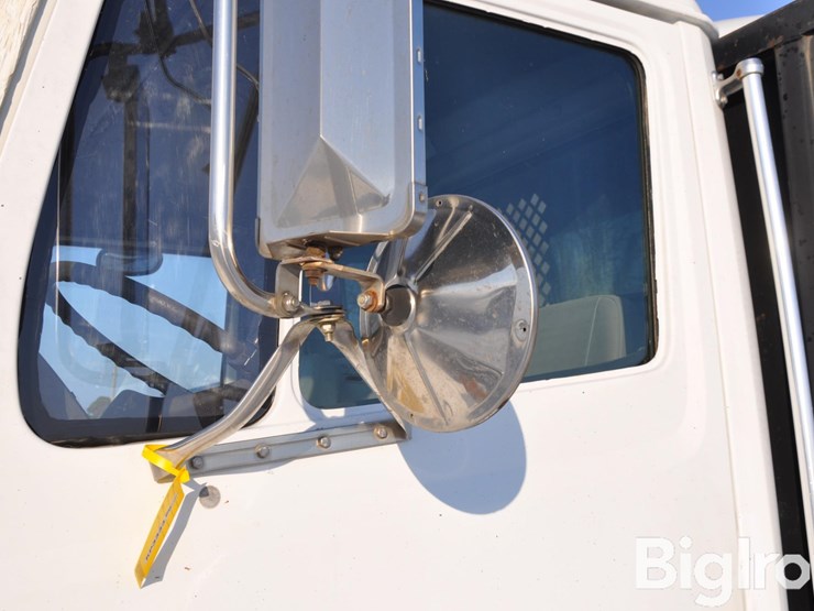 2000-freightliner-s/a-flatbed-truck-image-15