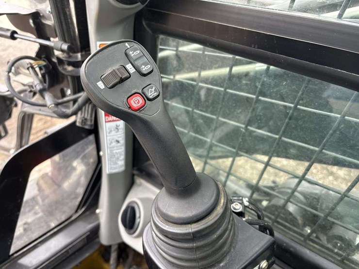 2024-new-holland-c337-image-20