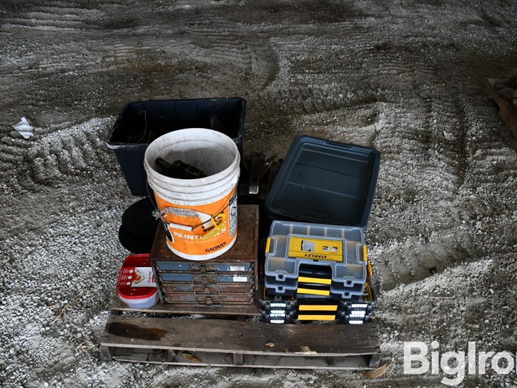 pallet-of-farm-support-image-2