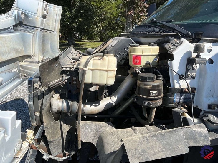 2007-gmc-c5500-flatbed-truck-image-50