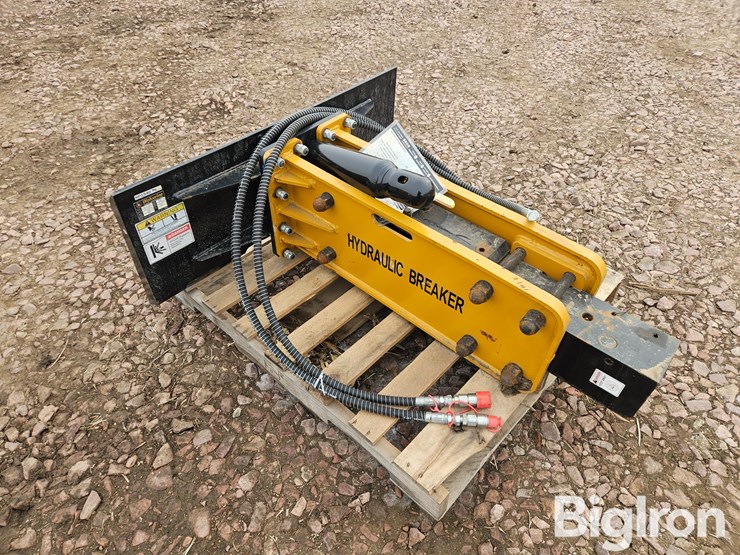 2025-wolverine-cb-11-750f-hydraulic-skid-steer-concrete-breaker-image-1