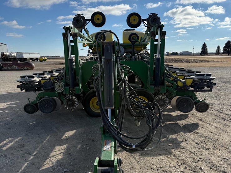 2009-john-deere-db44-image-2