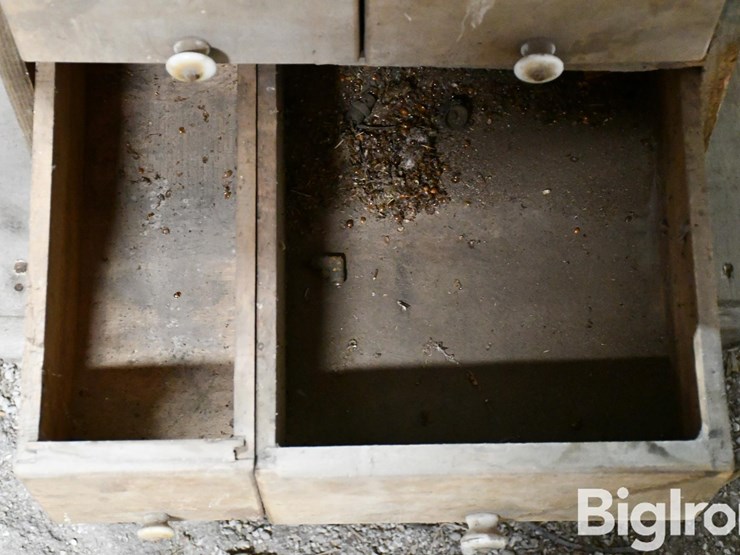 pallet-of-farm-support-image-11