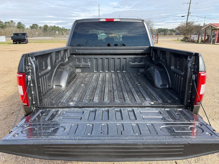 2018-ford-f150-image-8