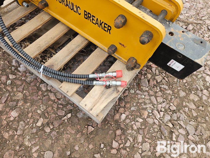 2025-wolverine-cb-11-750f-hydraulic-skid-steer-concrete-breaker-image-8