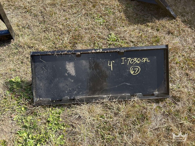 2025-quick-hitch-skid-steer-attachment-image-5