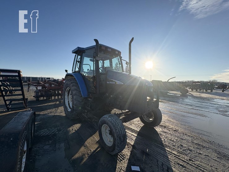 new-holland-ts110-image-3