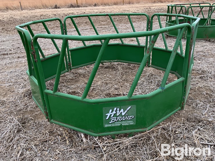 hw-foldable-bale-feeder-image-3