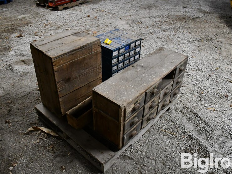 pallet-of-farm-support-image-5