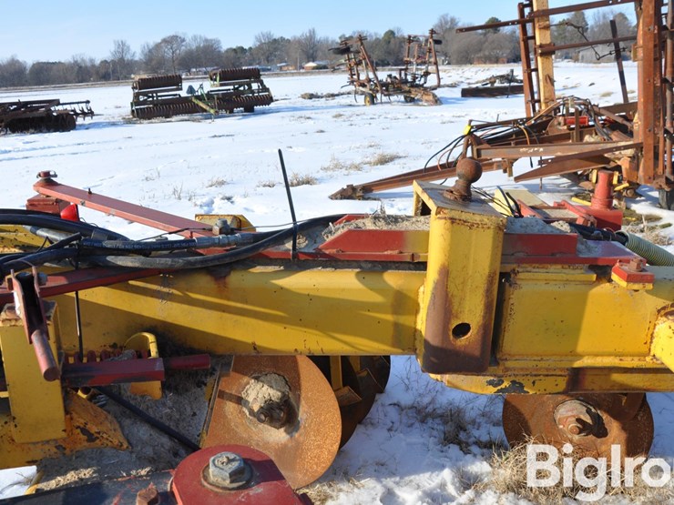 sunflower-9210-3-pt-levee-plow-w/-seeder-&-packer-image-13