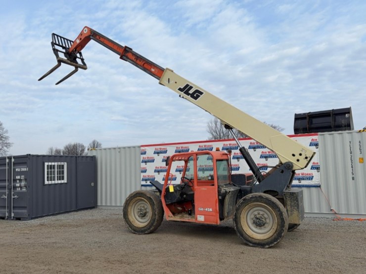 2012-jlg-g6-42a-image-2