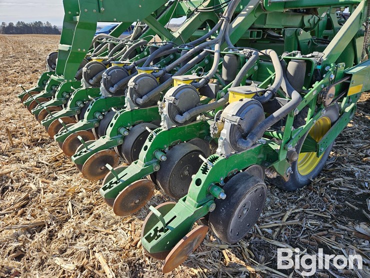 2013-john-deere-1790-ccs-image-15