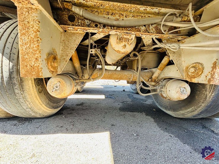 2001-utility-53-ft-image-28