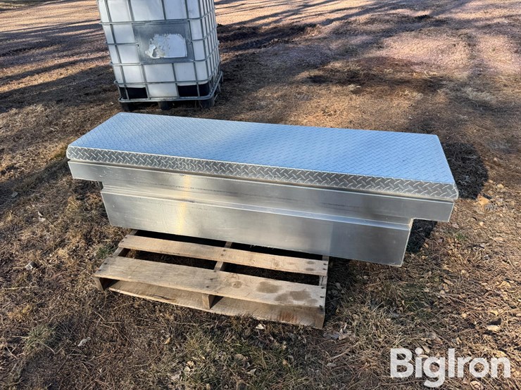 weatherguard-aluminum-toolbox-image-6