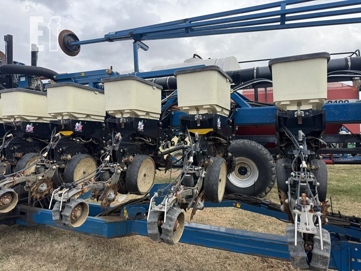 2008-kinze-3600-image-7